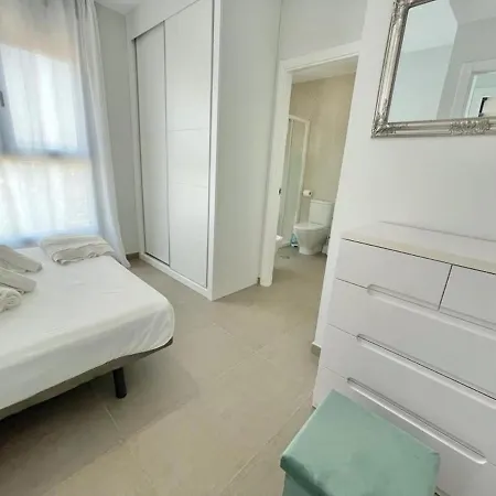 Flat Infinium 15th Floor Lejlighed *